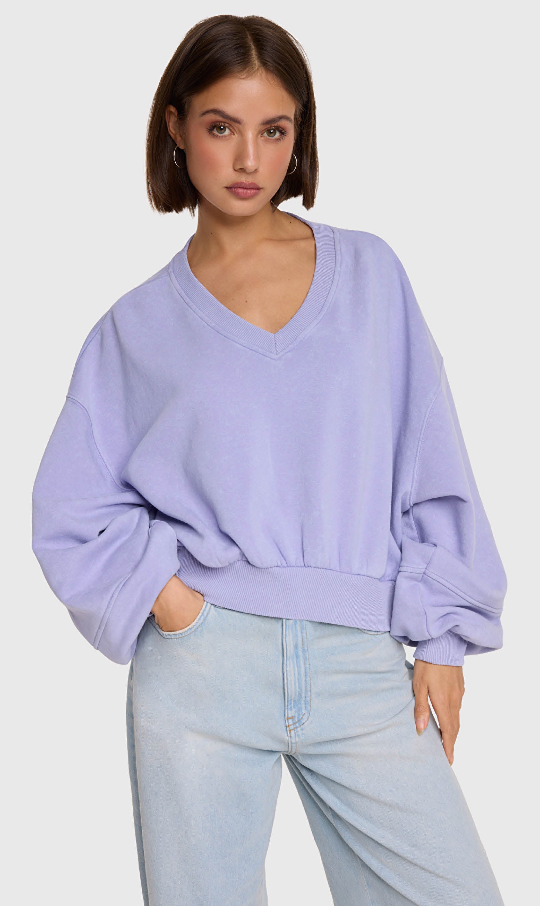 Alix the Label cutseam v-neck sweater lila