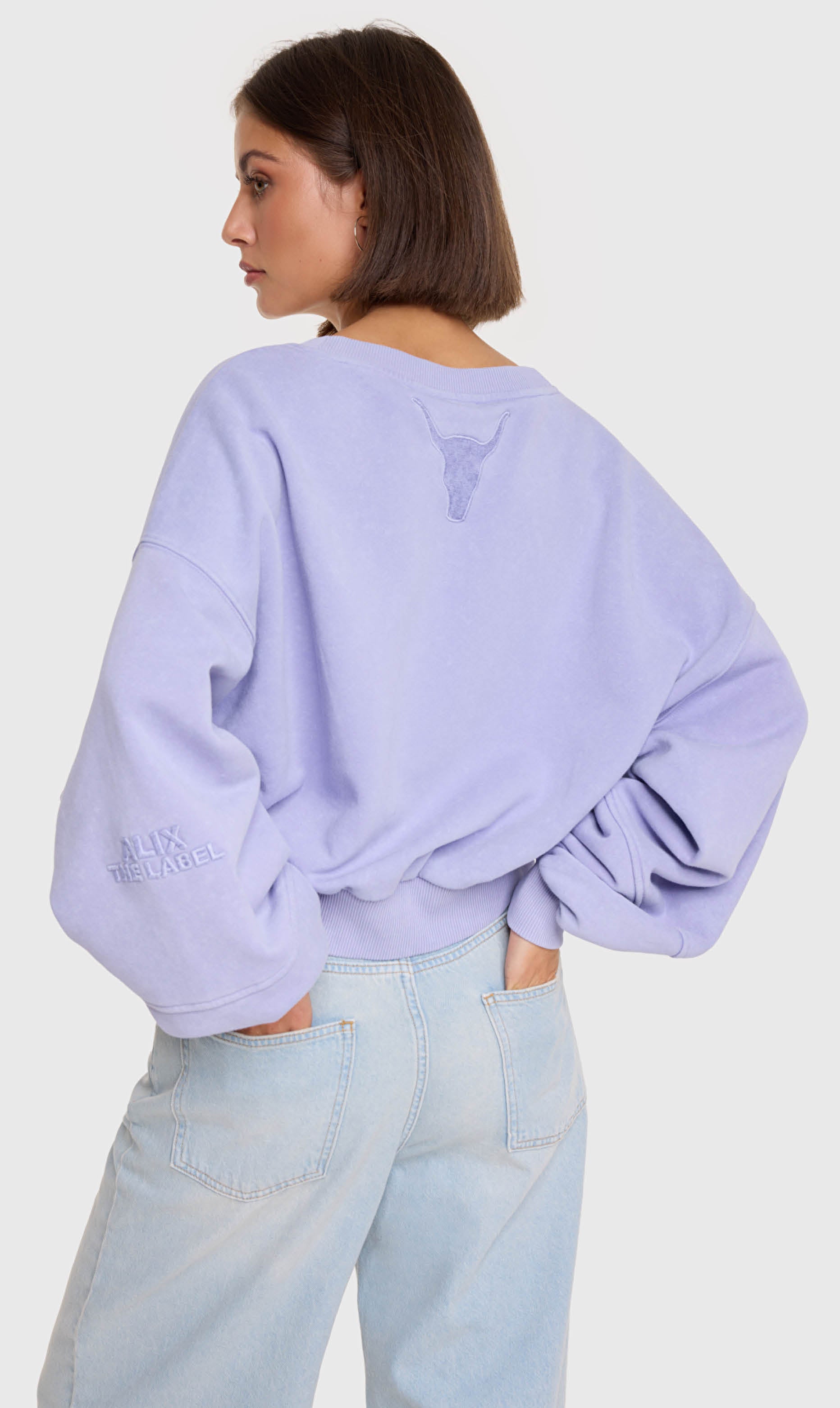 Alix the Label cutseam v-neck sweater lila
