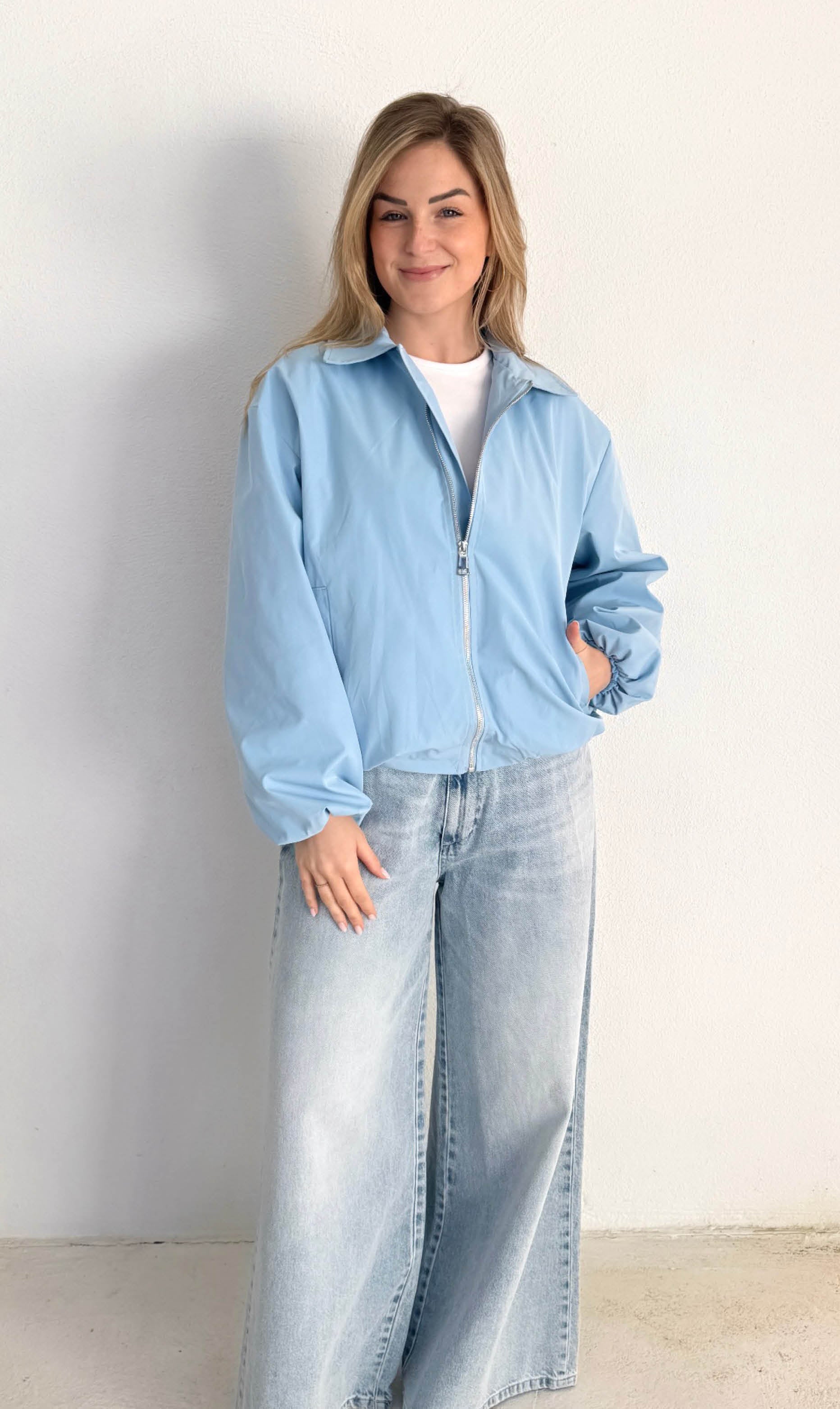 Bomber jacket sari licht blauw