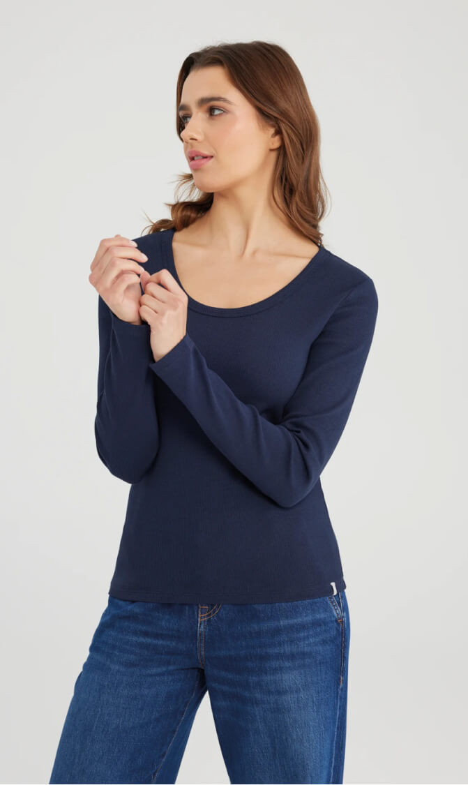 COJ Dora scoop neck long sleeve tshirt navy