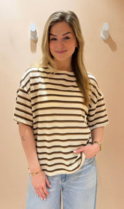 Sara top bruin