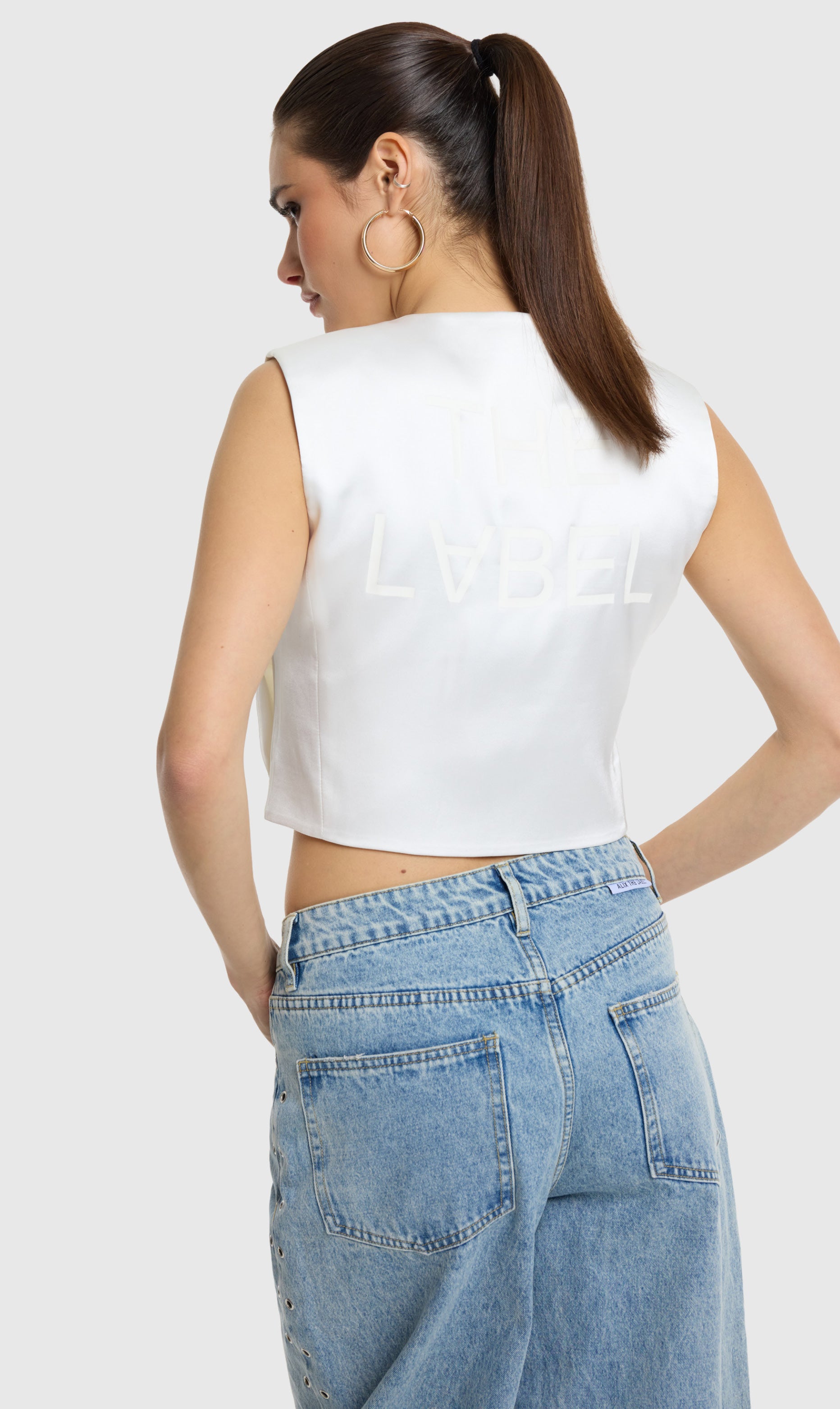 Alix the Label text bow top