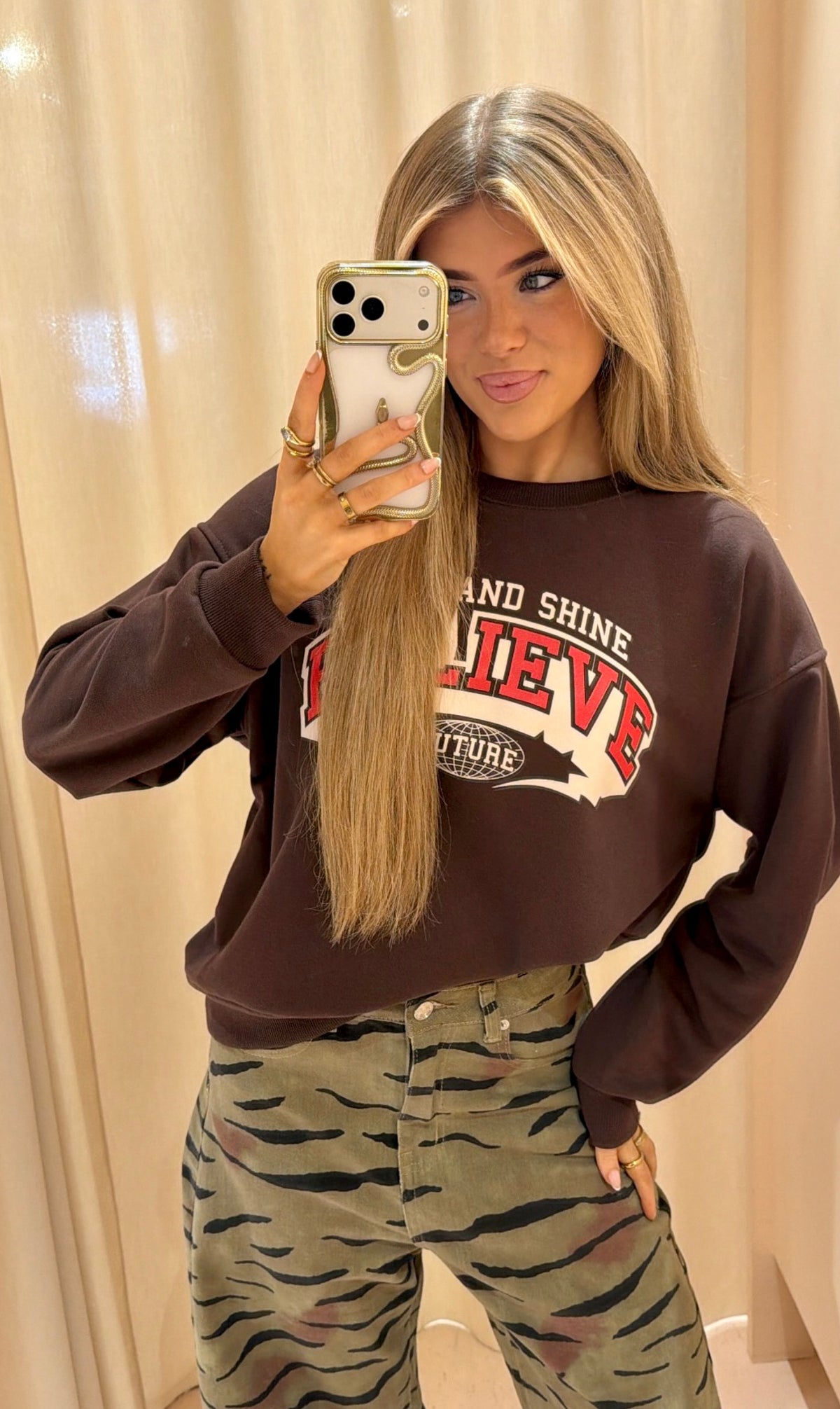 Sweater believe bruin