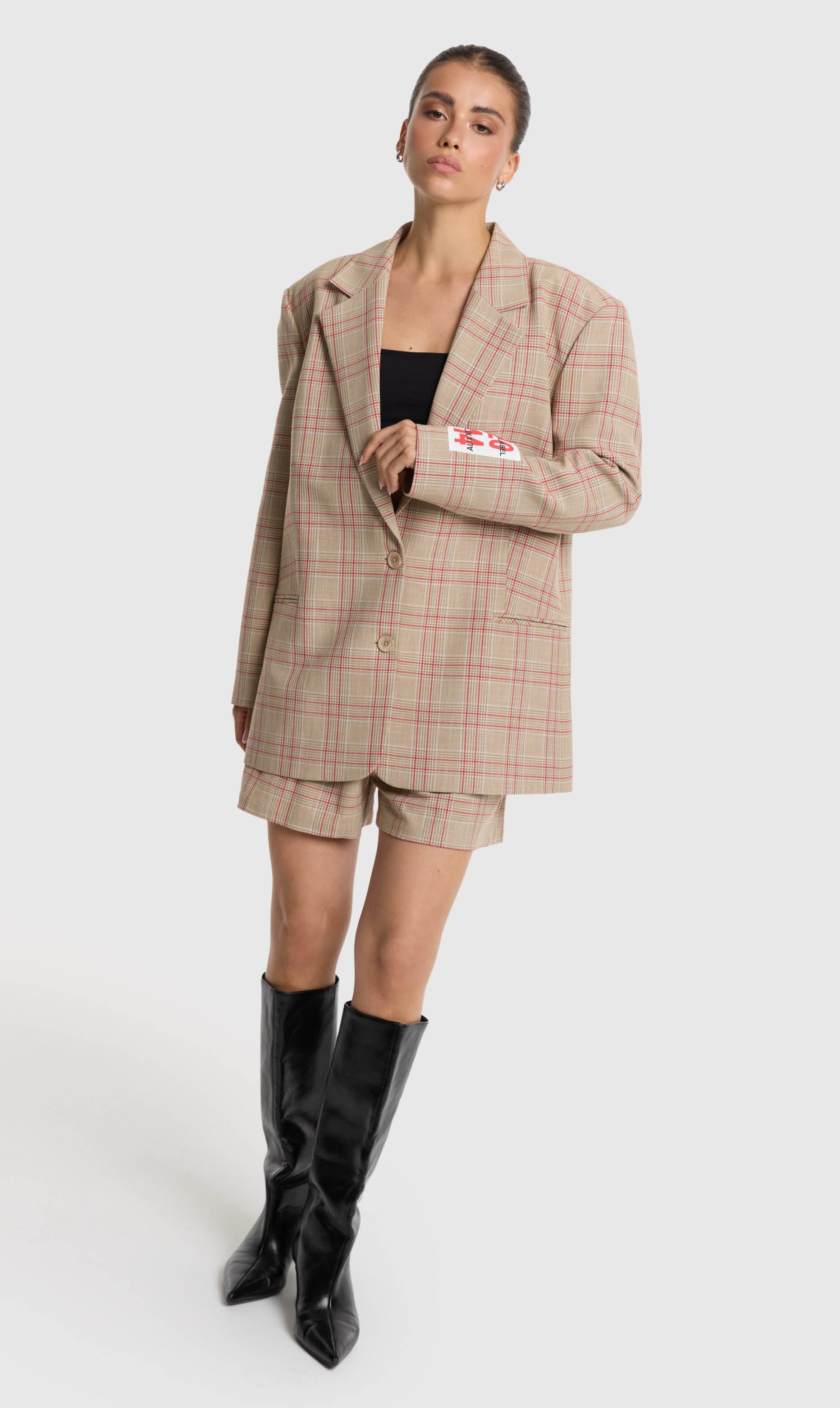 Alix Ladies woven sporty check shorts